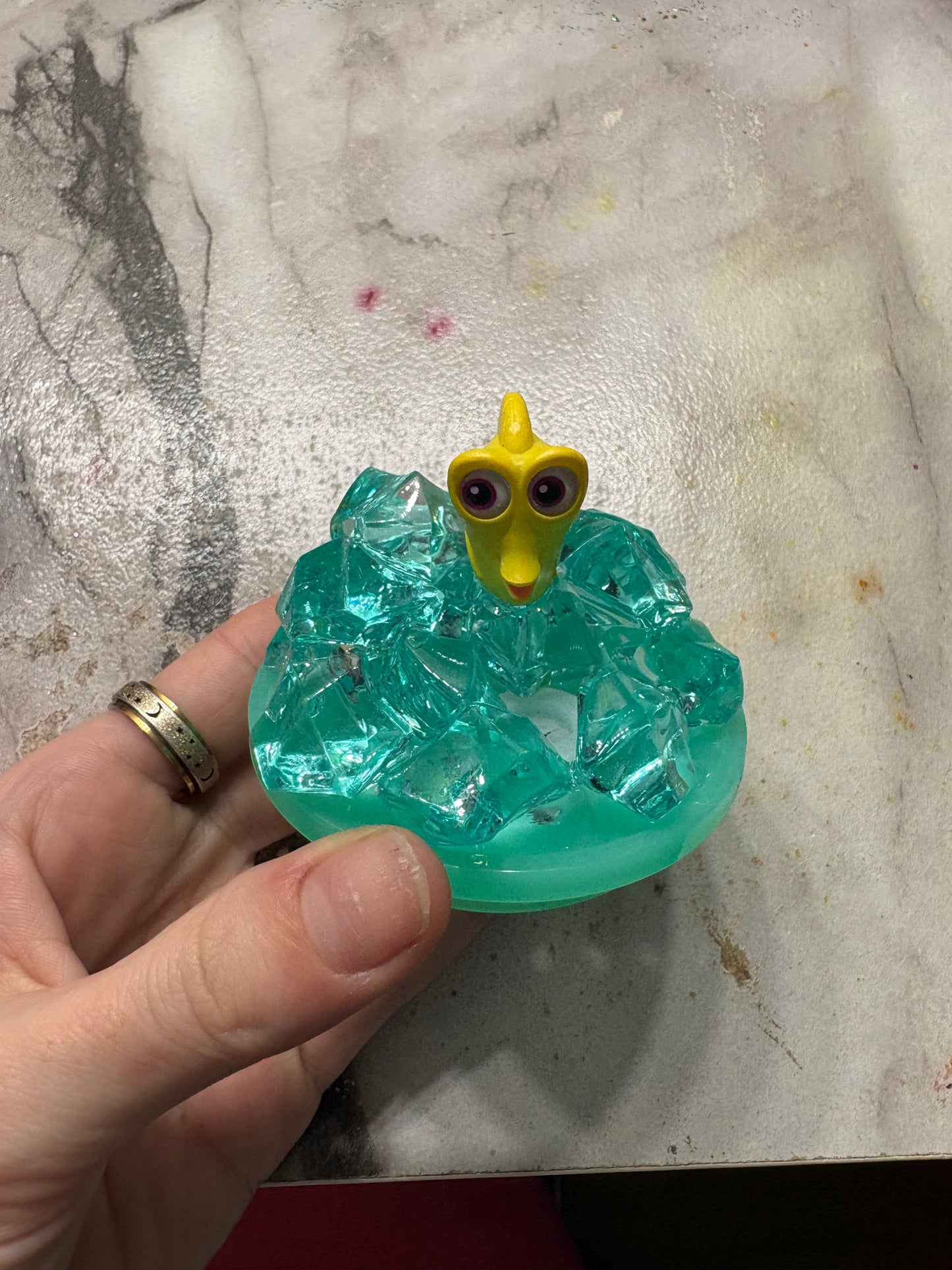 DECORATE TOP OF YOUR LID