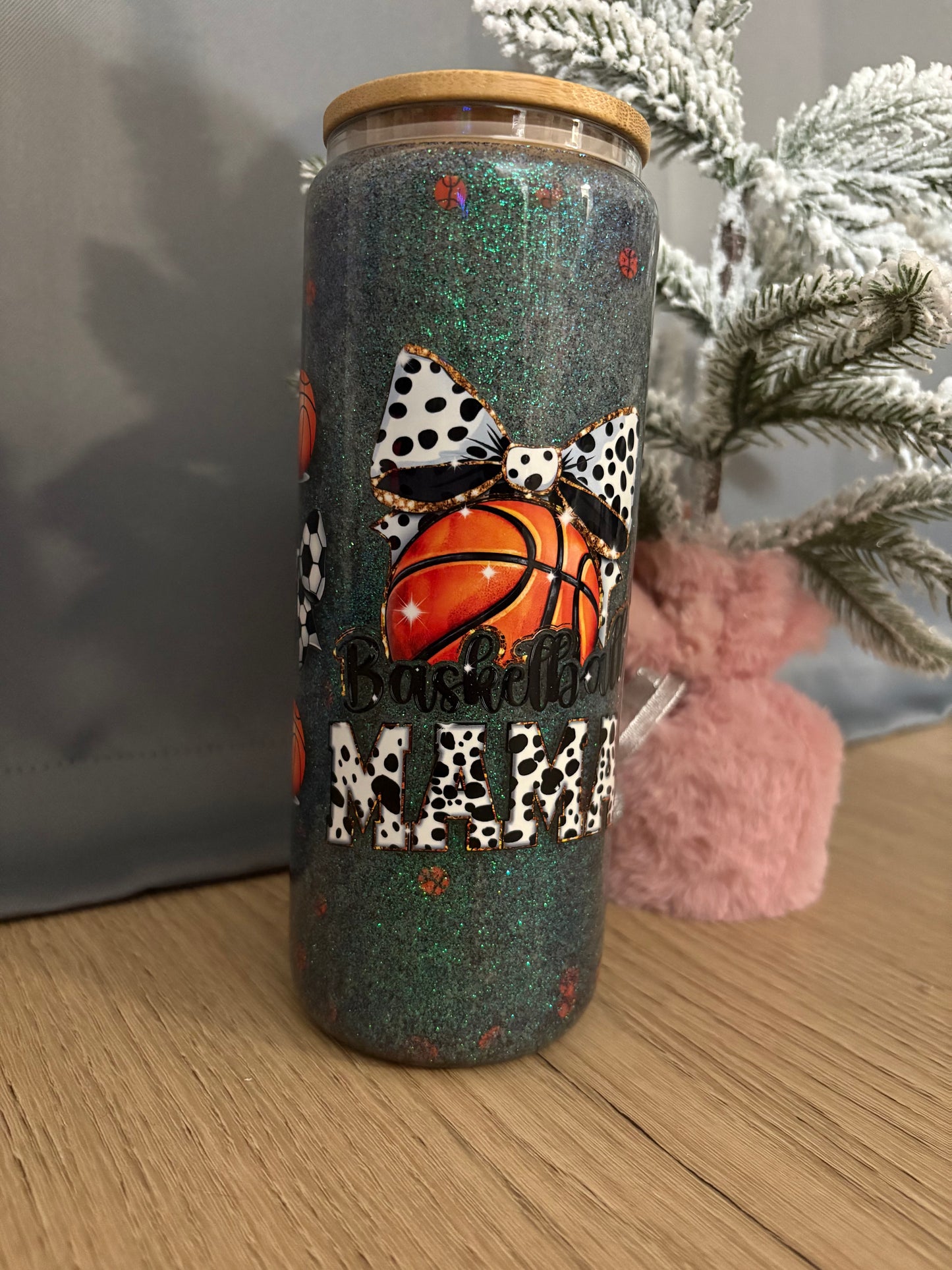 20oz Glass Basketball Mama