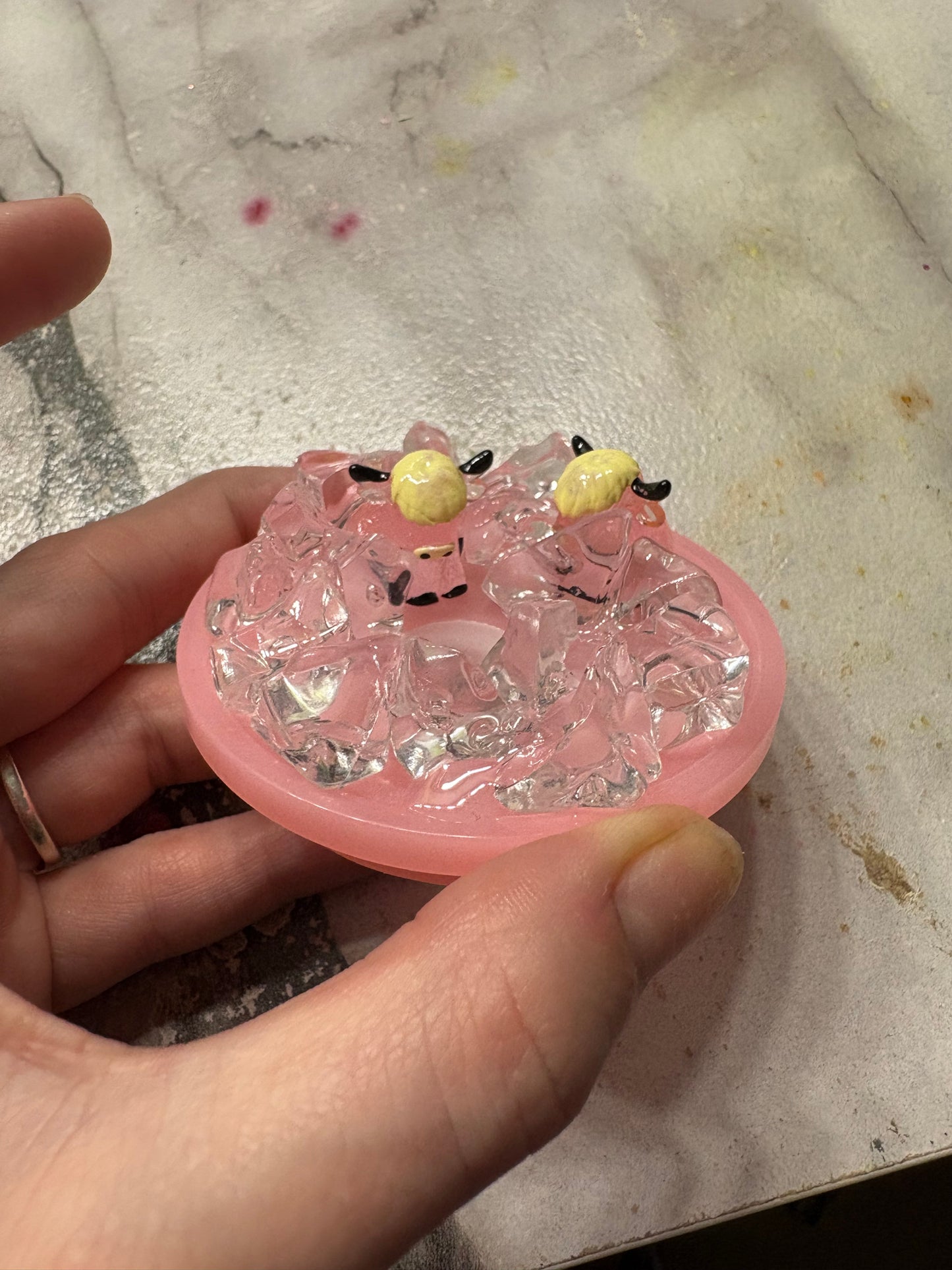 DECORATE TOP OF YOUR LID